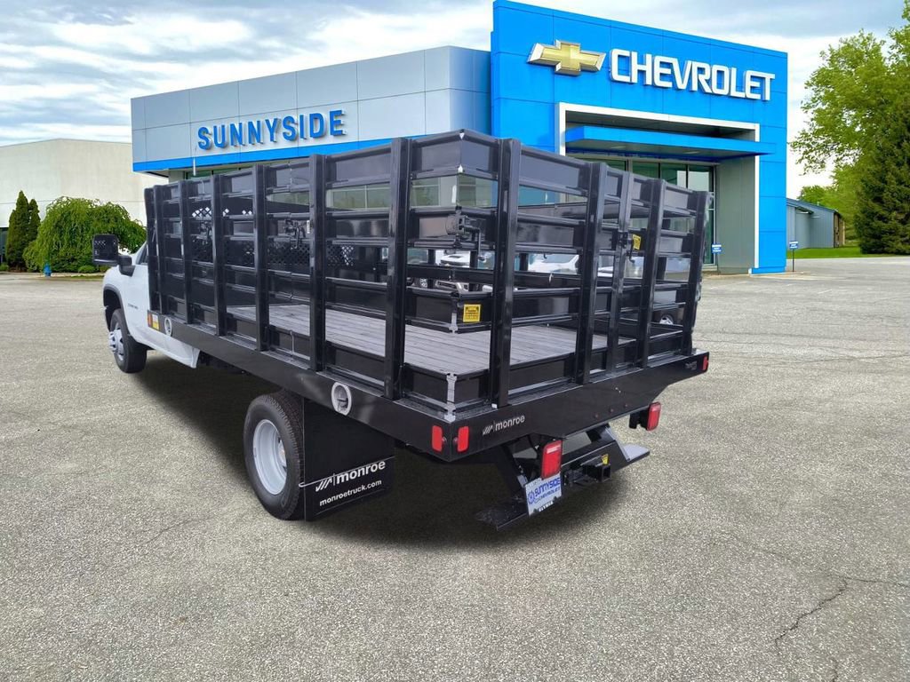 2025 Chevrolet Silverado 3500HD Work Truck photo 2