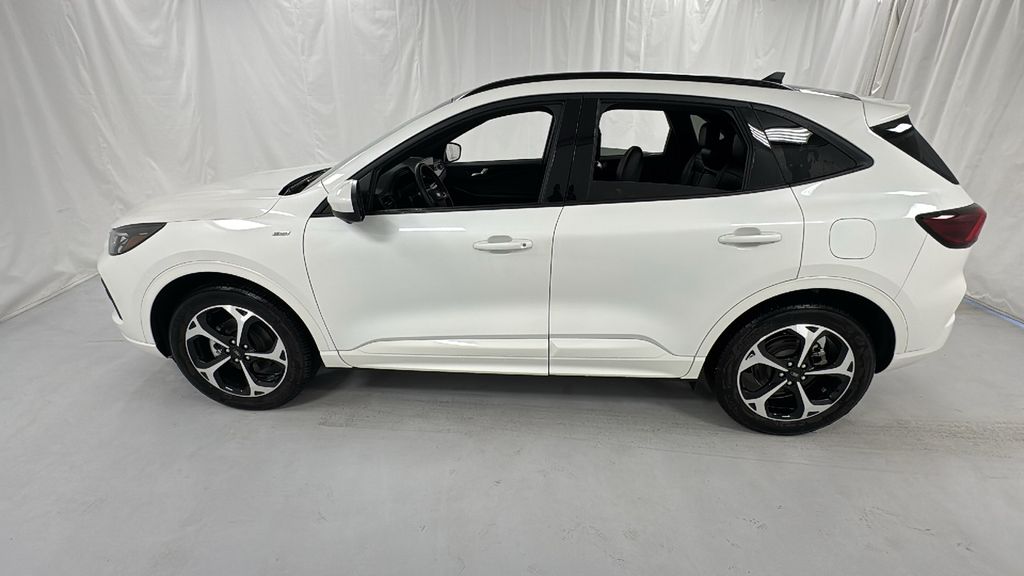 2024 Ford Escape ST-Line Select photo 6