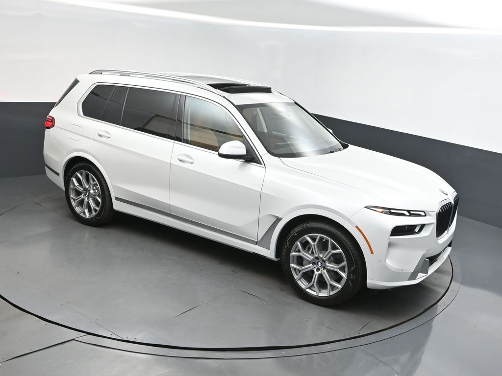 New 2026 Mineral White Metallic BMW xDrive40i image 1