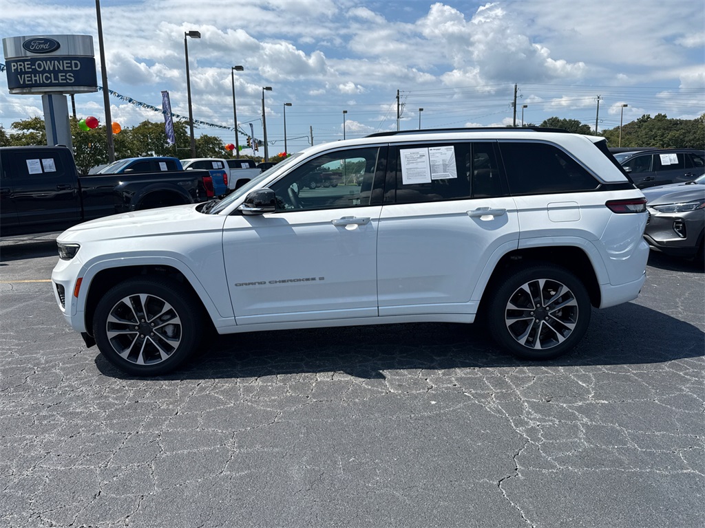 2023 Jeep Grand Cherokee Overland photo 4