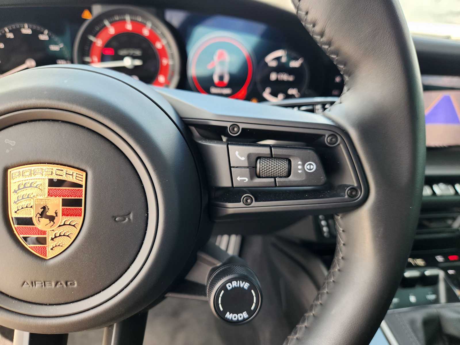 2024 Porsche 911 GTS photo 25