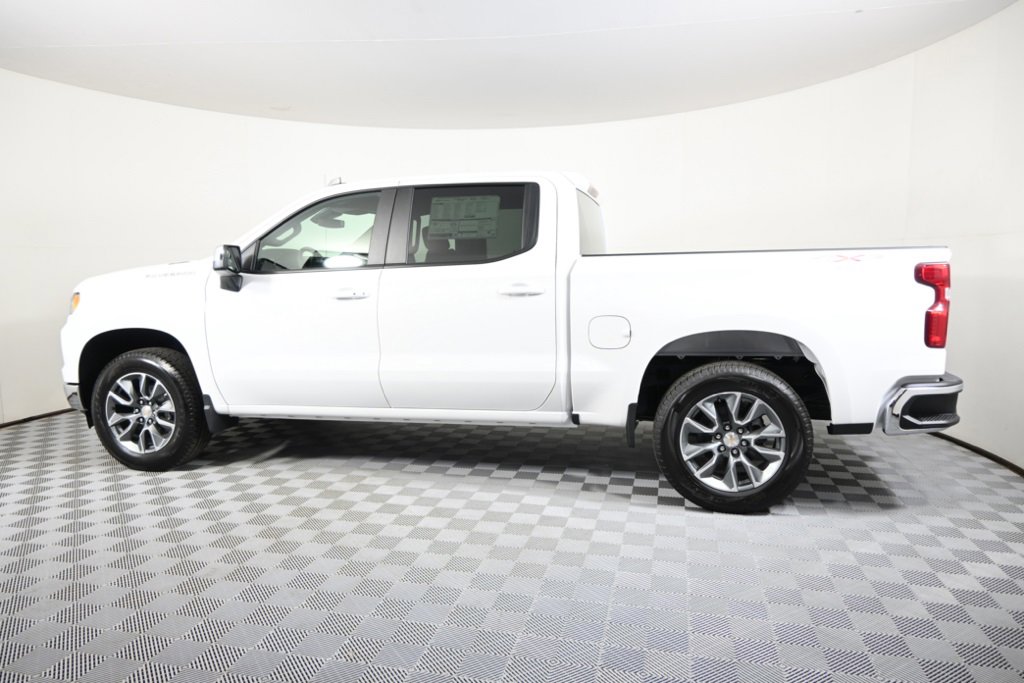 2026 Chevrolet Silverado 1500 LT photo 3