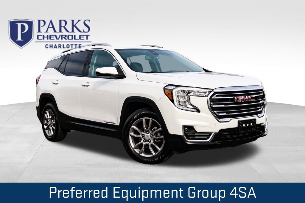 2023 GMC Terrain SLT's photo
