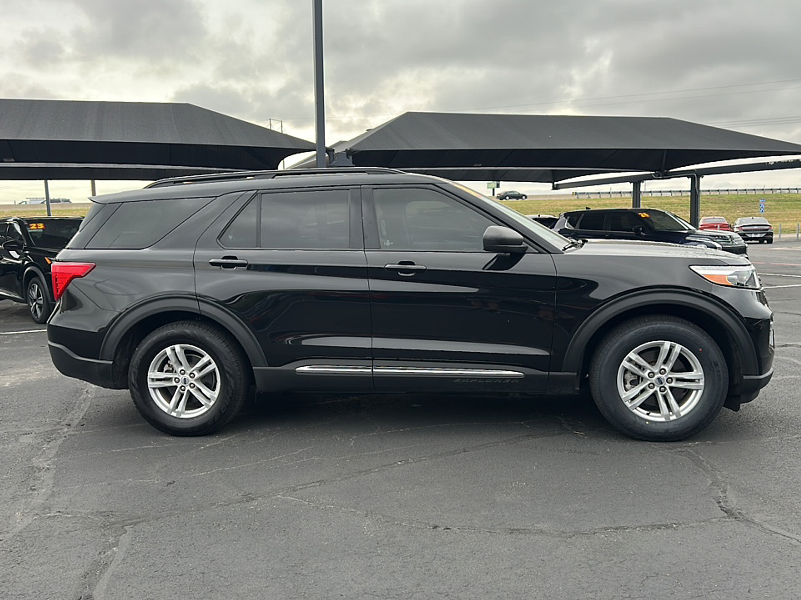 2024 Ford Explorer XLT photo 4
