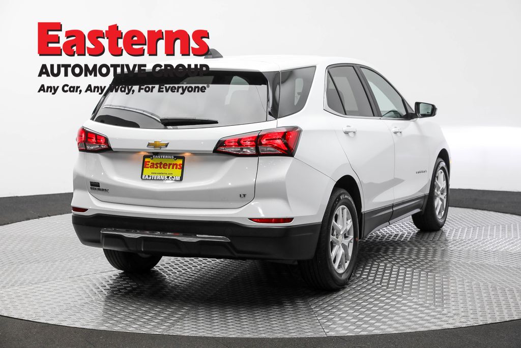 2023 Chevrolet Equinox LT photo 3