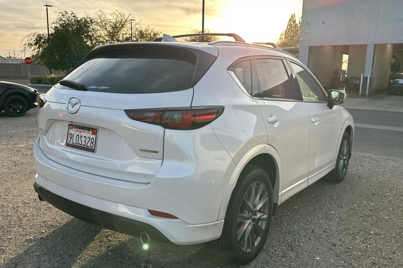 2024 Mazda CX-5 2.5 S Premium photo 3