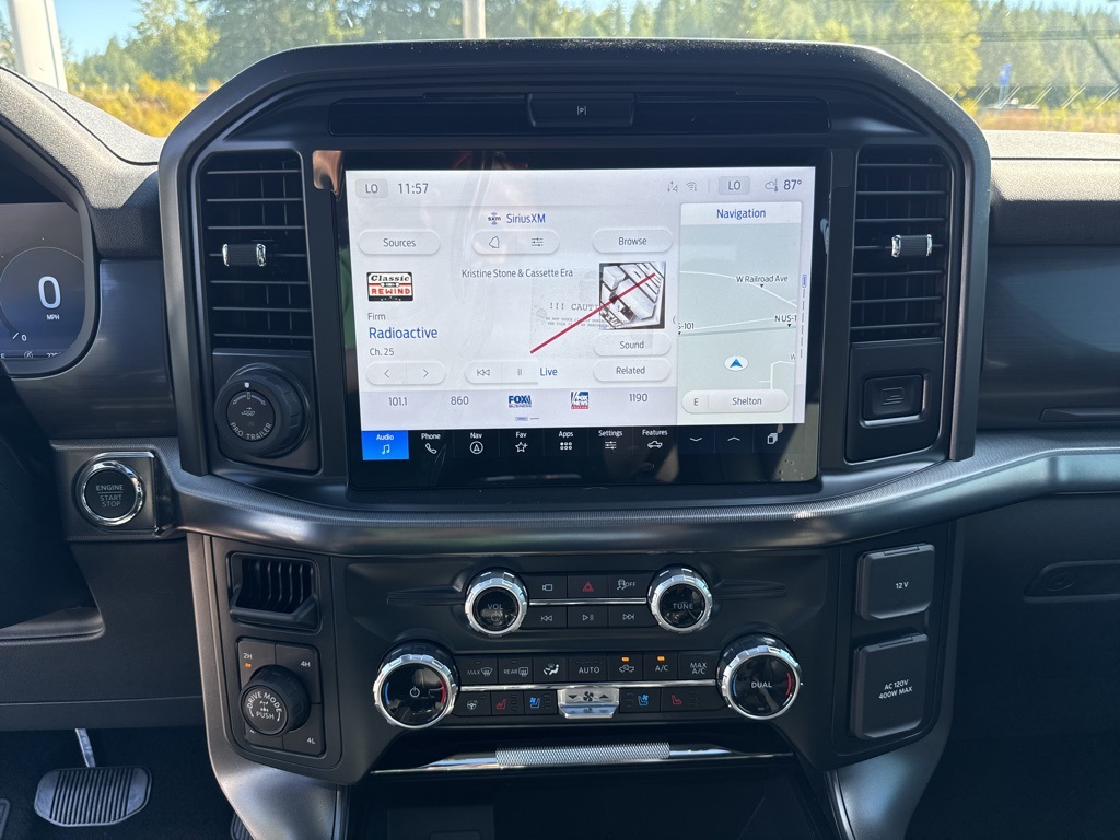 2025 Ford F-150 Lariat photo 14