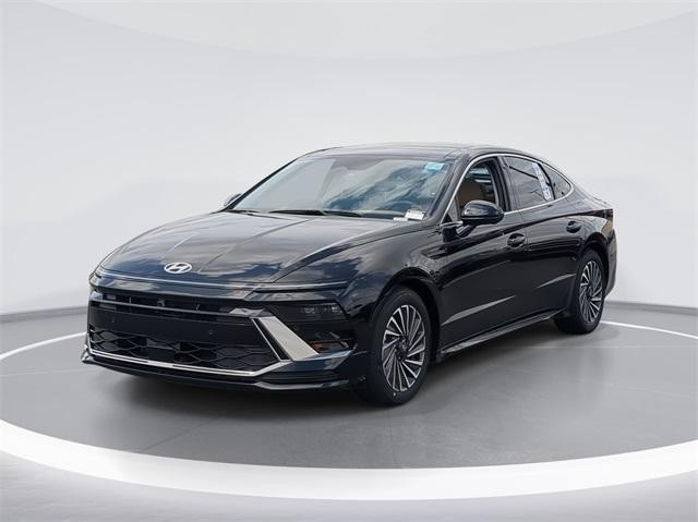 2025 Hyundai Sonata Hybrid