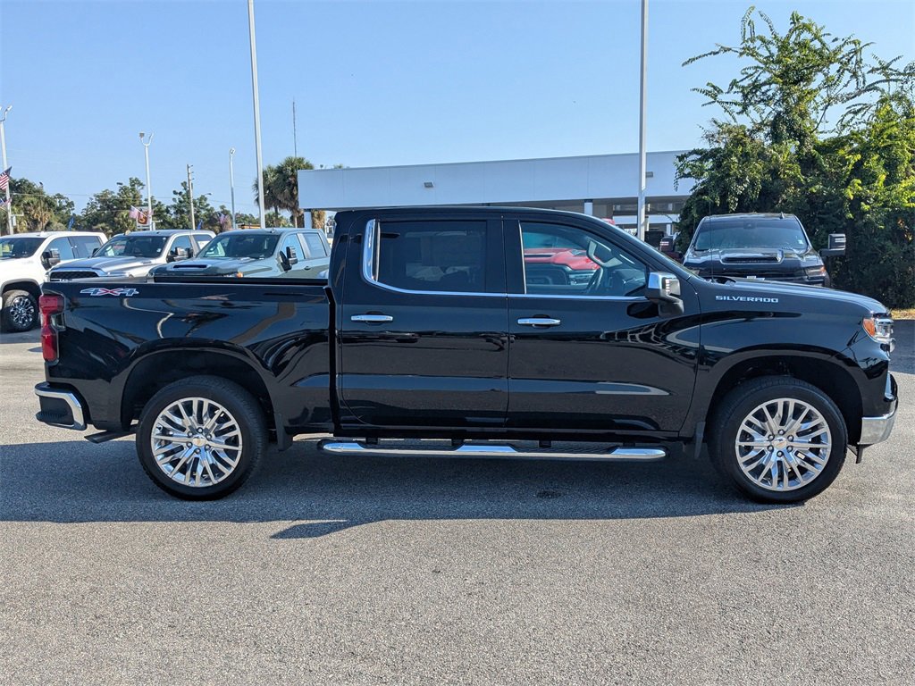 2026 Chevrolet Silverado 1500 LTZ photo 2