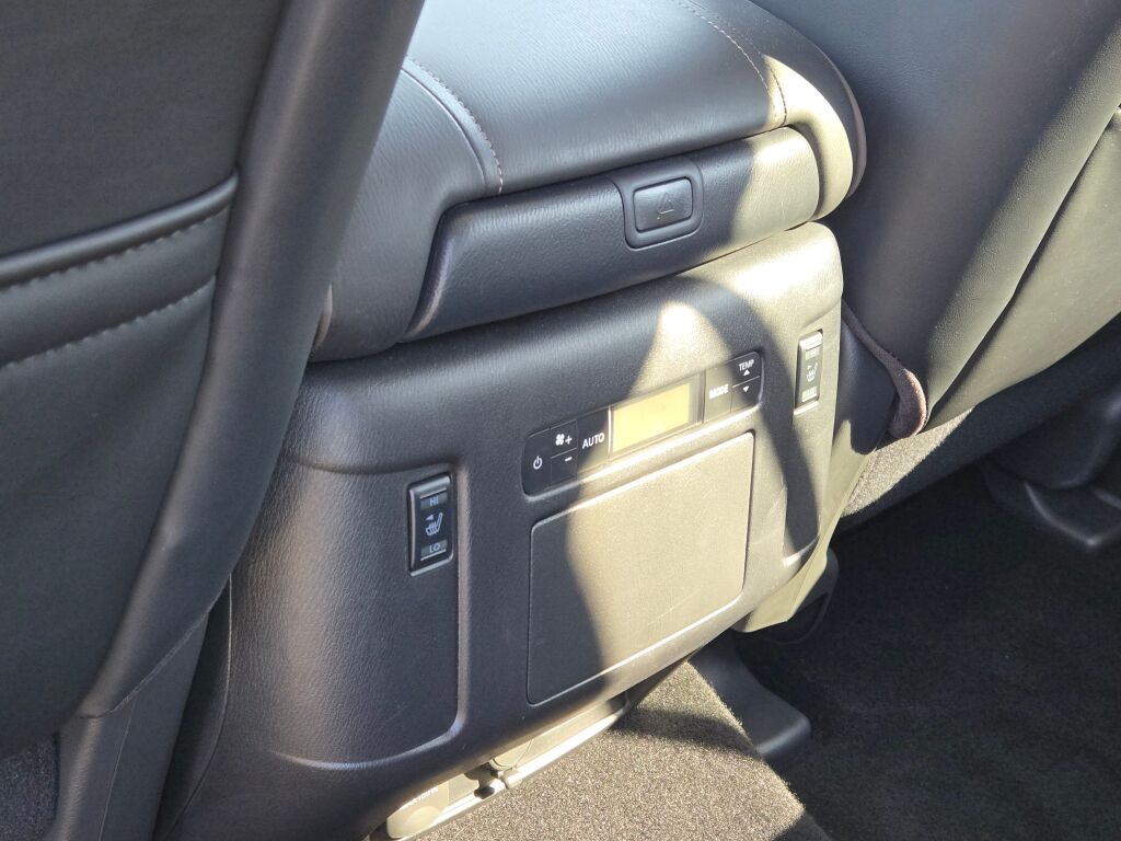 2024 Nissan Armada Platinum photo 14