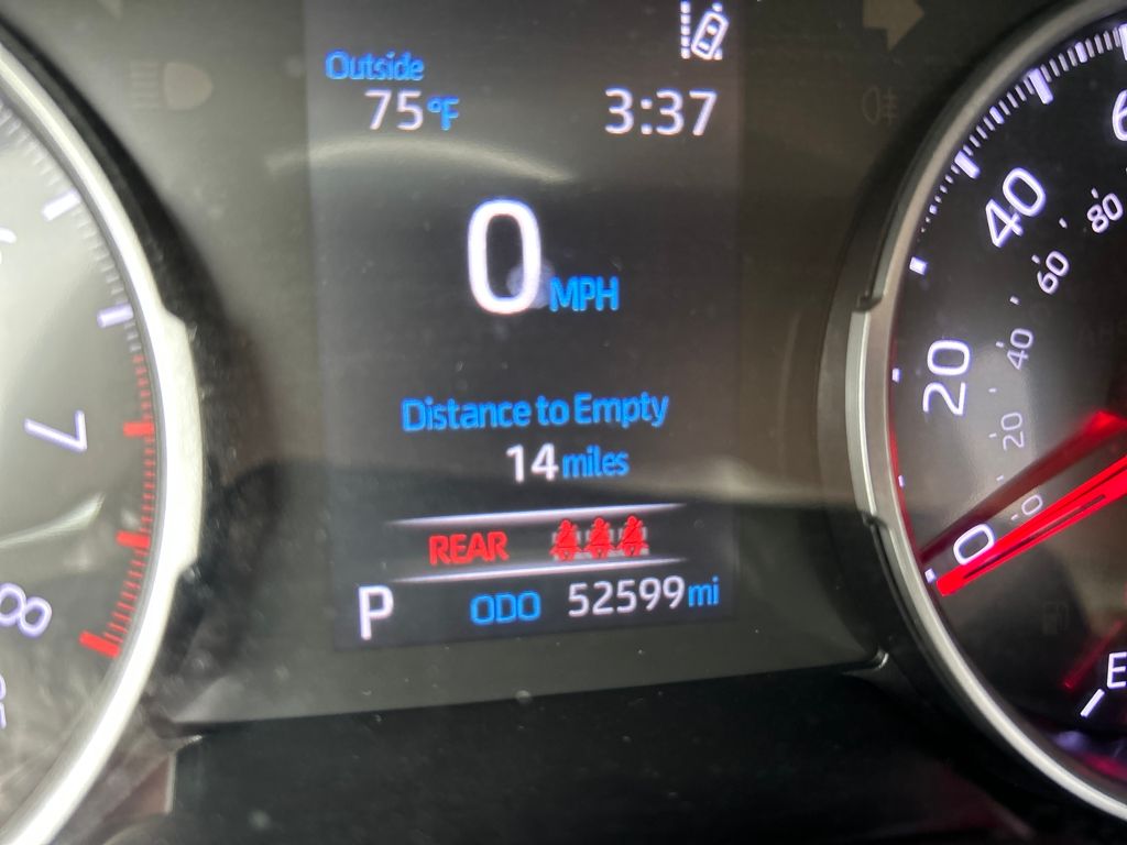 2020 Toyota RAV4 XLE Premium photo 16