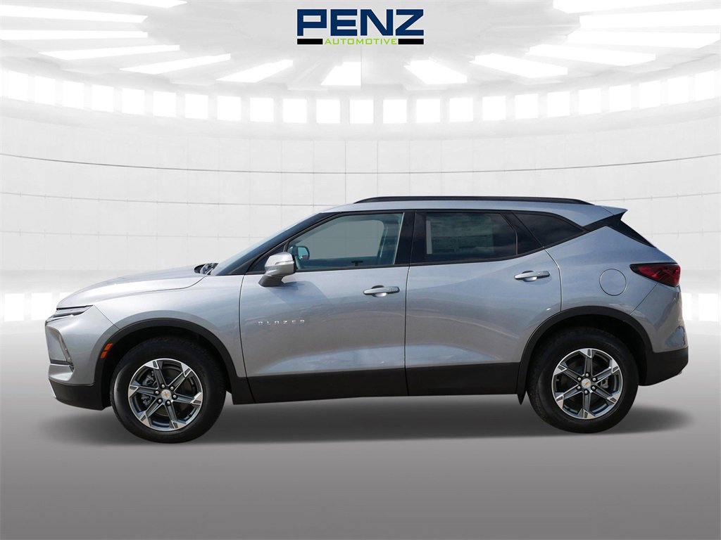 2025 Chevrolet Blazer 3LT photo 3