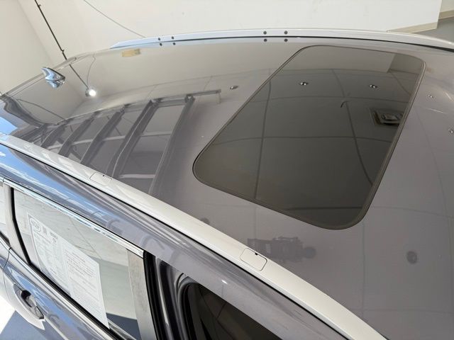 2021 Honda CR-V Touring photo 9