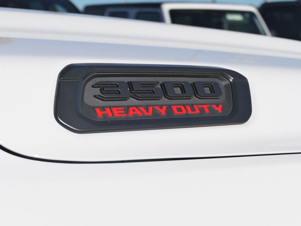 2026 Ram 3500 Tradesman photo 8