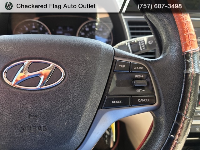 2017 Hyundai Elantra SE photo 12
