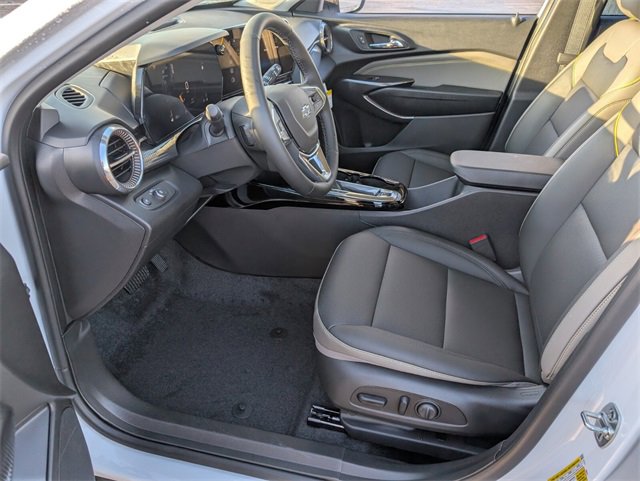 2025 Chevrolet Trax ACTIV photo 3