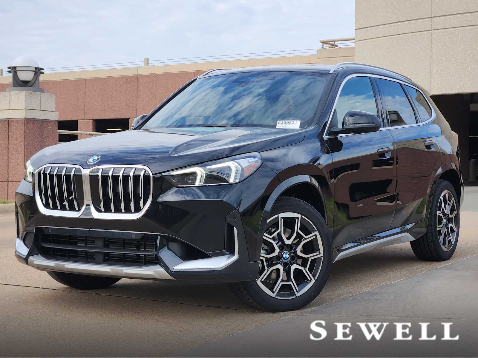 2025 BMW X1 xDrive28i