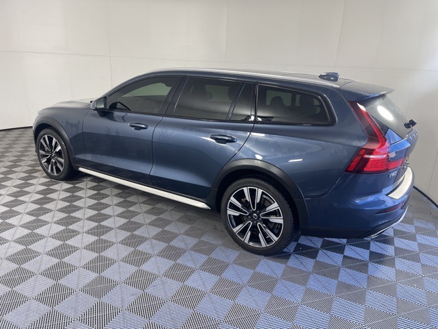 2020 Volvo V60 Cross Country T5 AWD photo 10