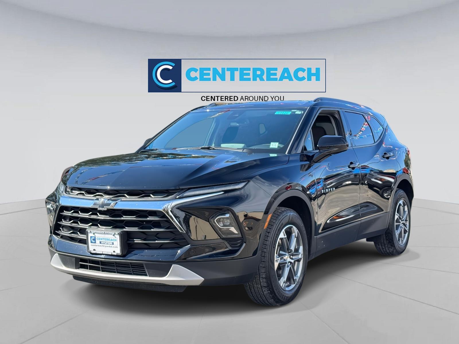 2023 Chevrolet Blazer 2LT's photo