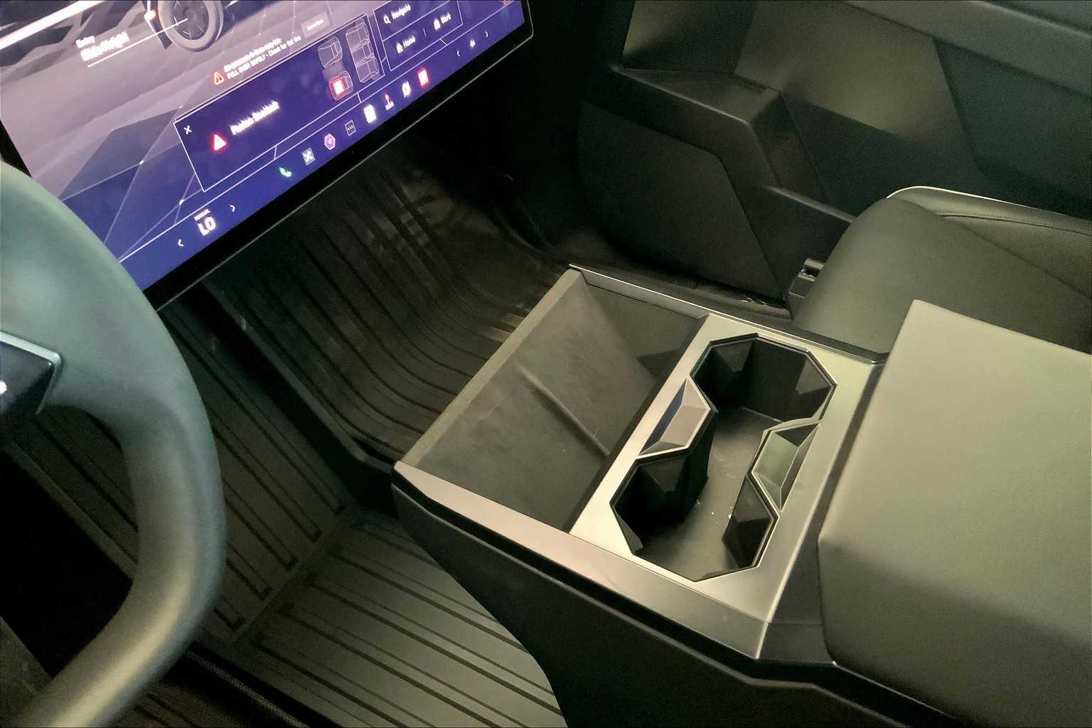 2024 Tesla Cybertruck All-Wheel Drive photo 15