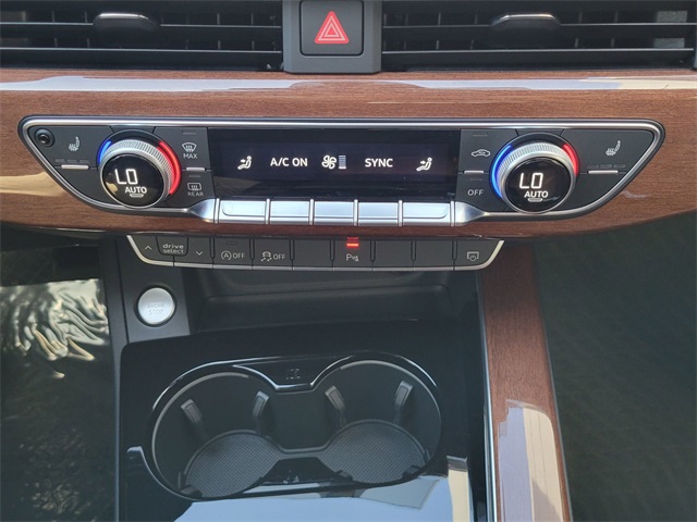 2021 Audi A4 40 Premium Quattro photo 18