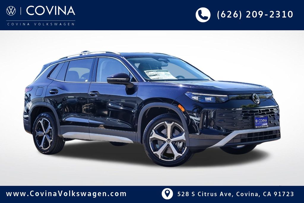 2025 Volkswagen Tiguan SE's photo