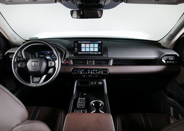 2023 Honda Pilot Elite photo 4