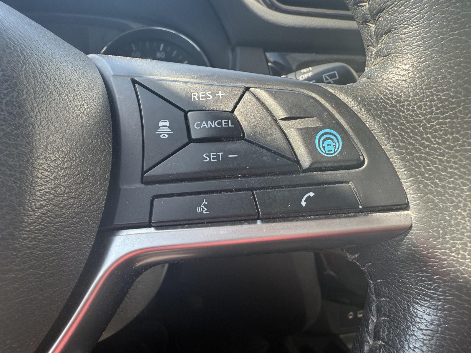 2020 Nissan Rogue SL photo 6