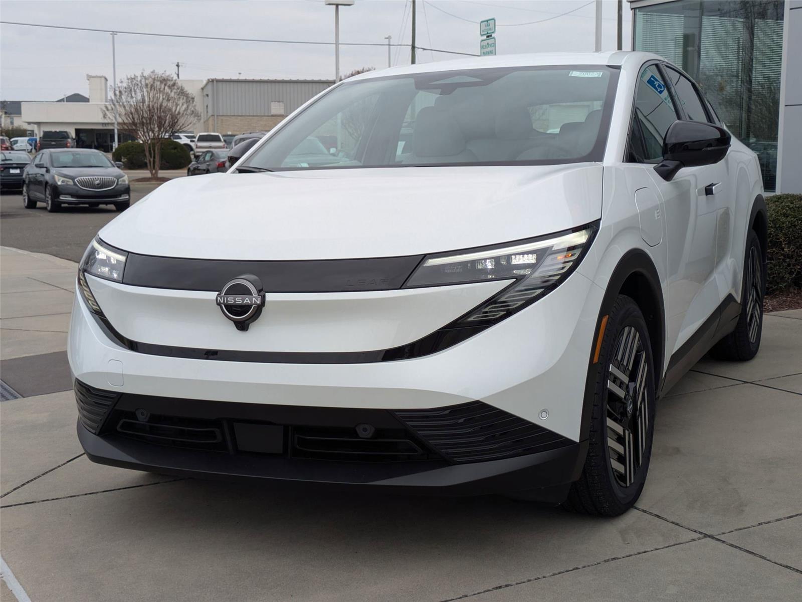 2026 Nissan LEAF SV+'s photo