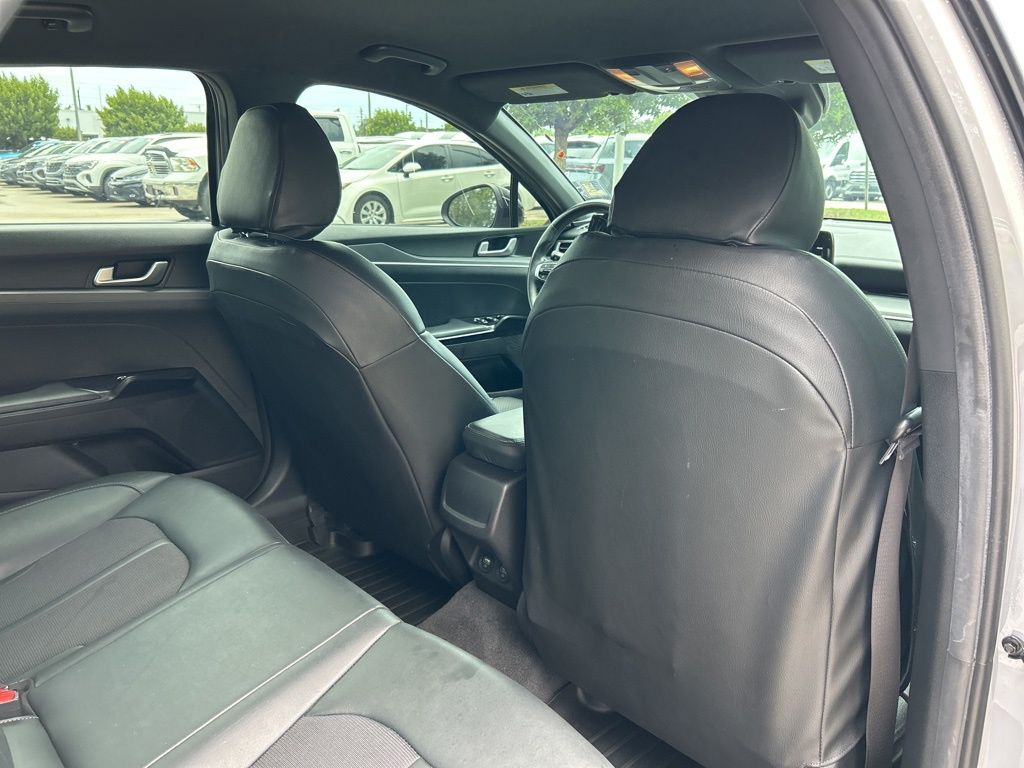 2022 Kia K5 GT-Line photo 39