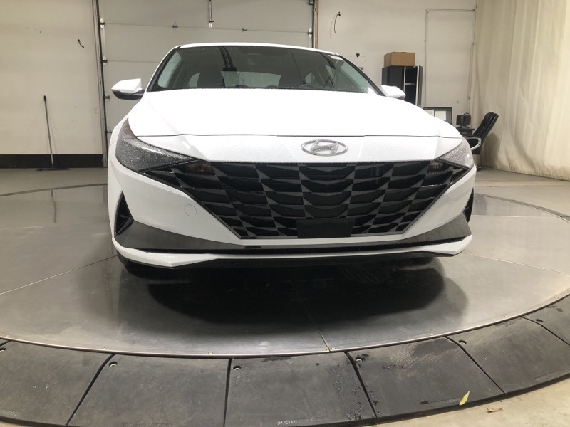 2023 Hyundai Elantra Hybrid Limited photo 2