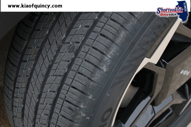 2026 Kia Sportage EX photo 2