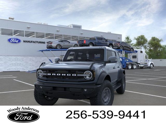 2025 Ford Bronco Outer Banks photo 2