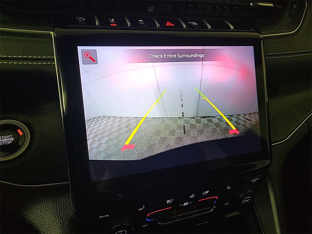 2024 JEEP GRAND CHEROKEE L - Image 16