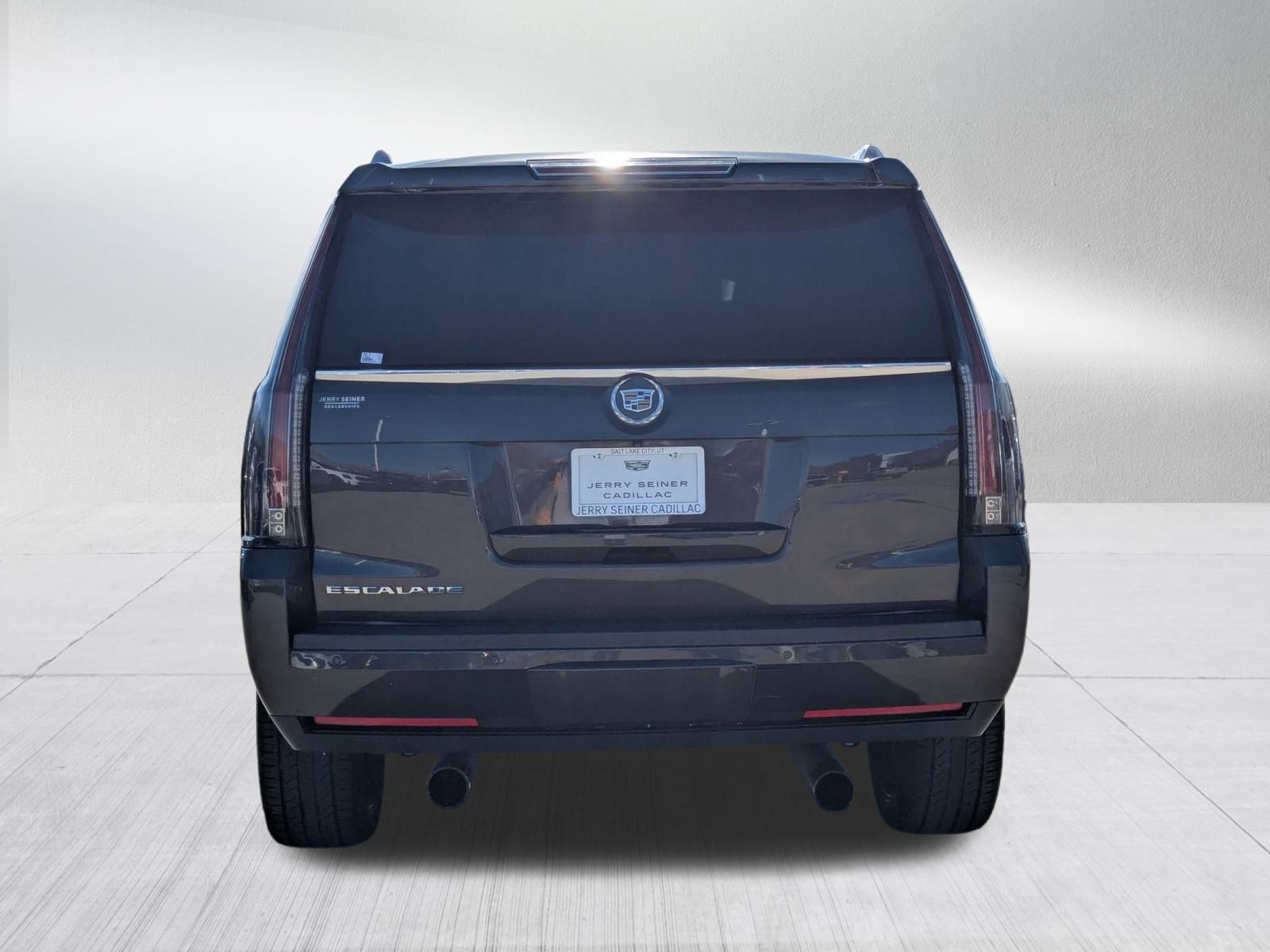 2015 Cadillac Escalade Premium photo 4