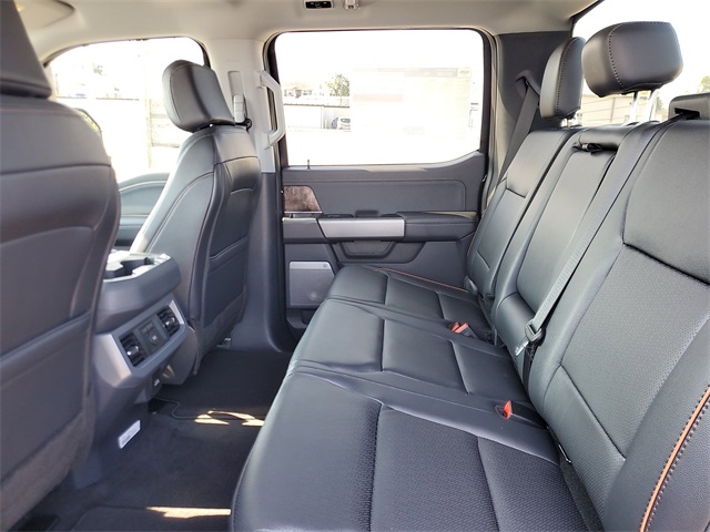 2025 Ford F-250 Lariat photo 11
