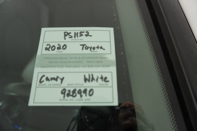 2020 Toyota Camry LE photo 34