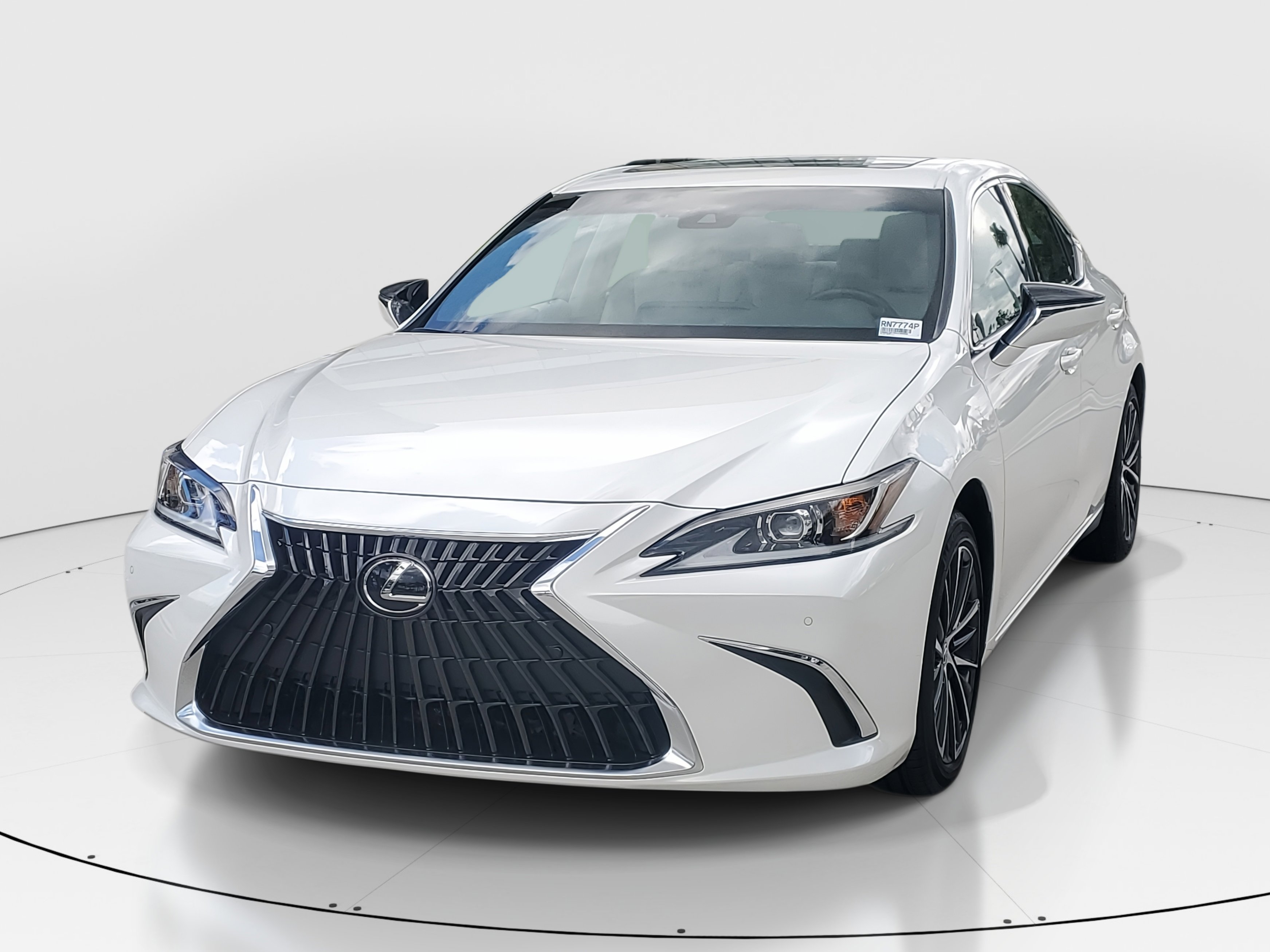 2025 Lexus ES Premium photo 4