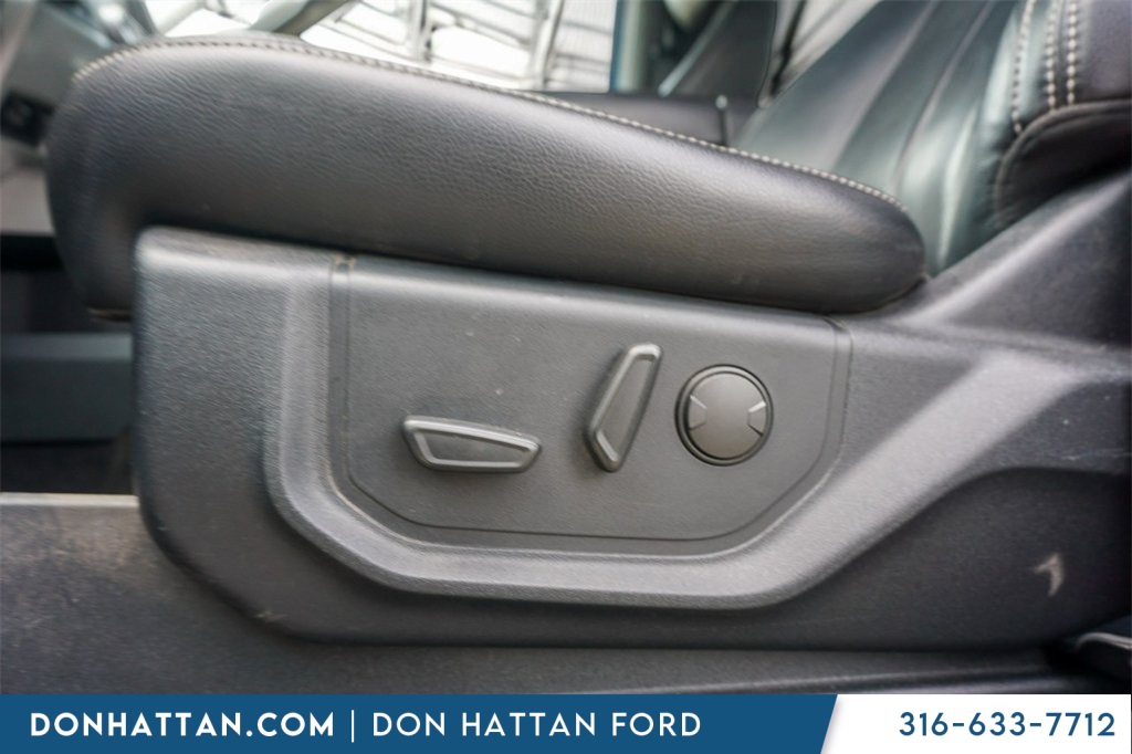2019 Ford F-150 Lariat photo 16