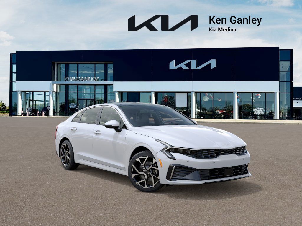2025 Kia K5 EX photo 8
