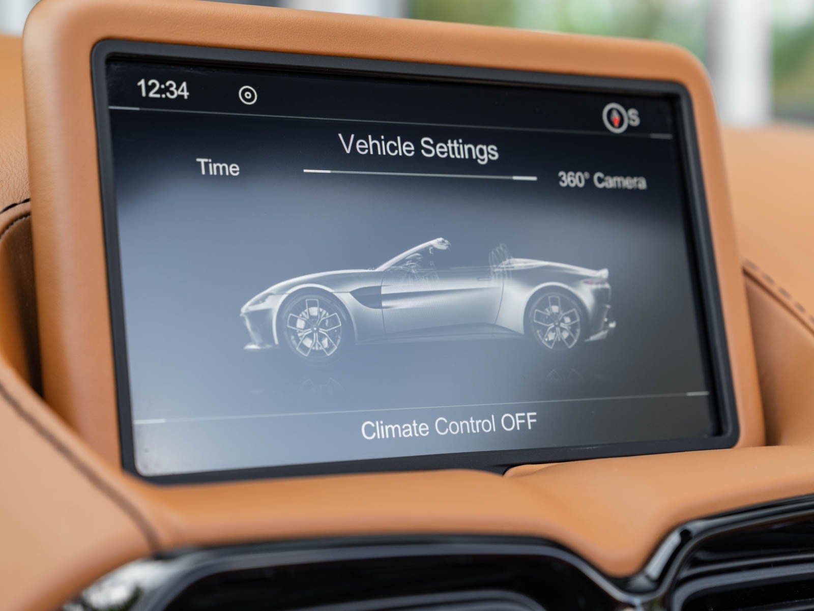 2021 Aston Martin Vantage photo 38