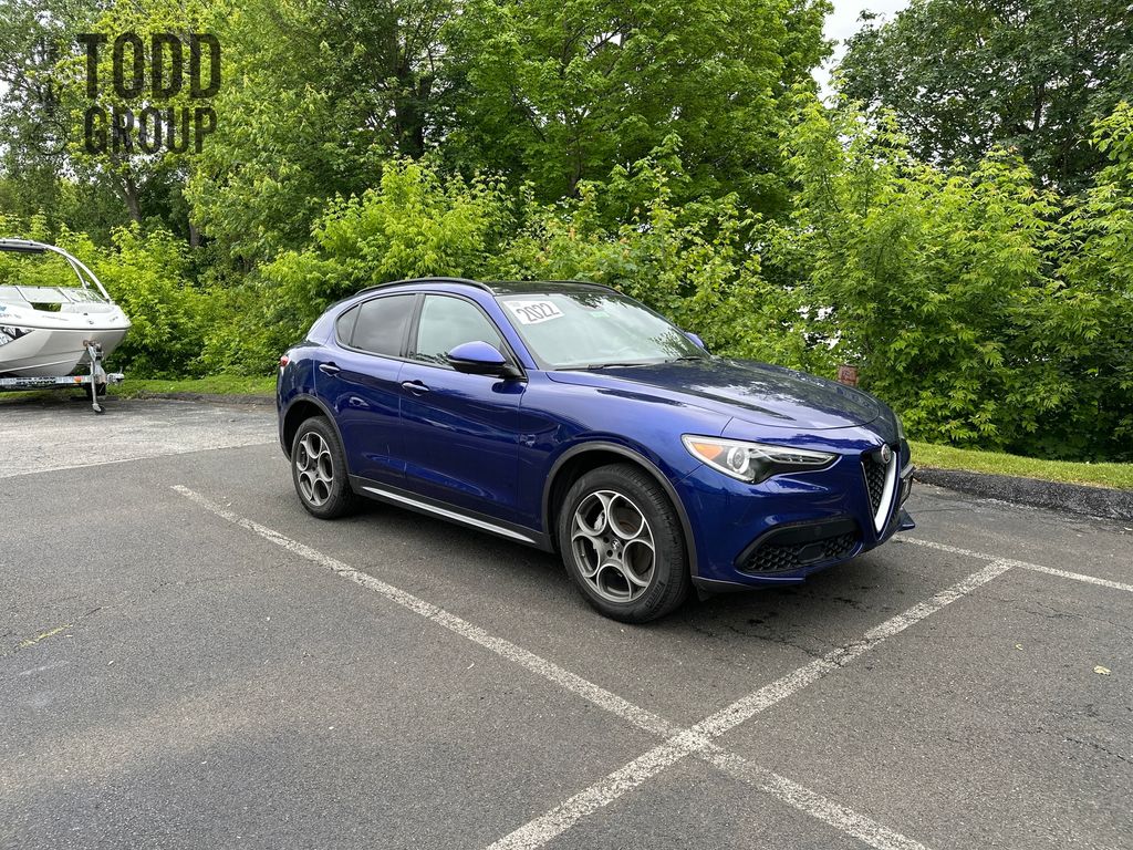 2022 Alfa Romeo Stelvio Ti photo 7
