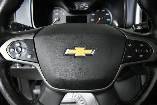 2022 Chevrolet Colorado Z71 photo 2