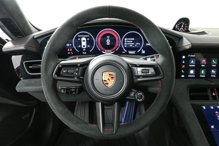 2025 Porsche Taycan GTS photo 8