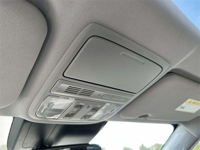 2022 Honda CR-V Hybrid Touring photo 28