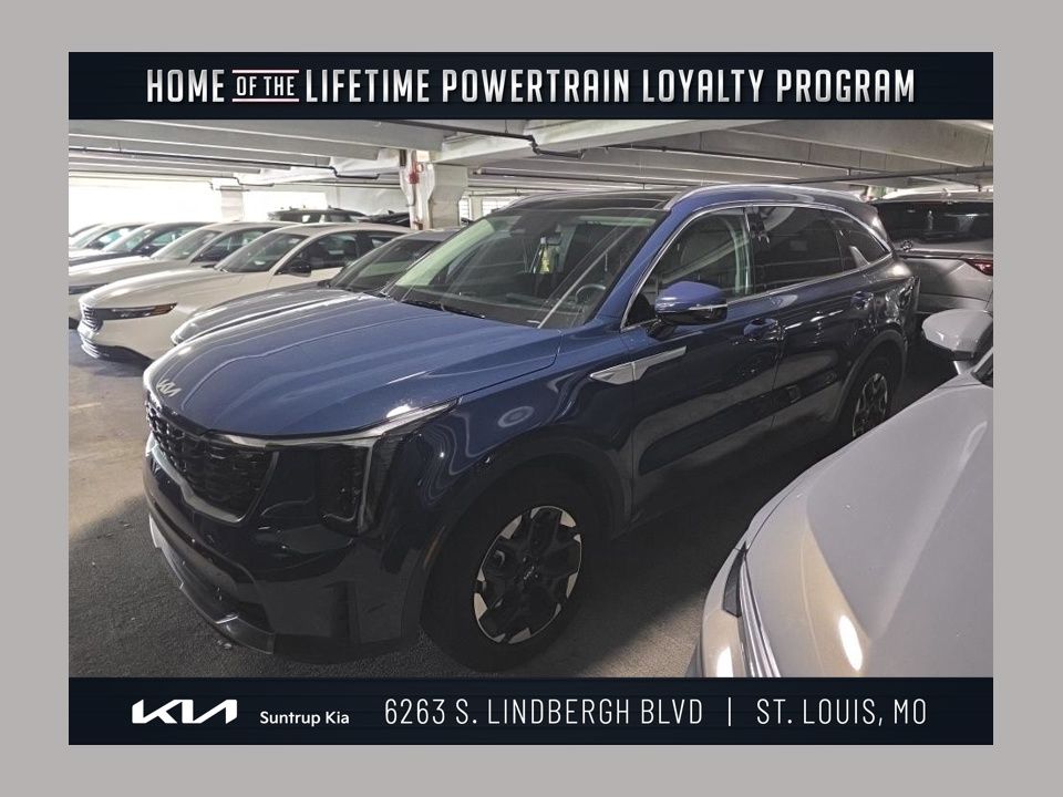 2025 Kia Sorento S's photo