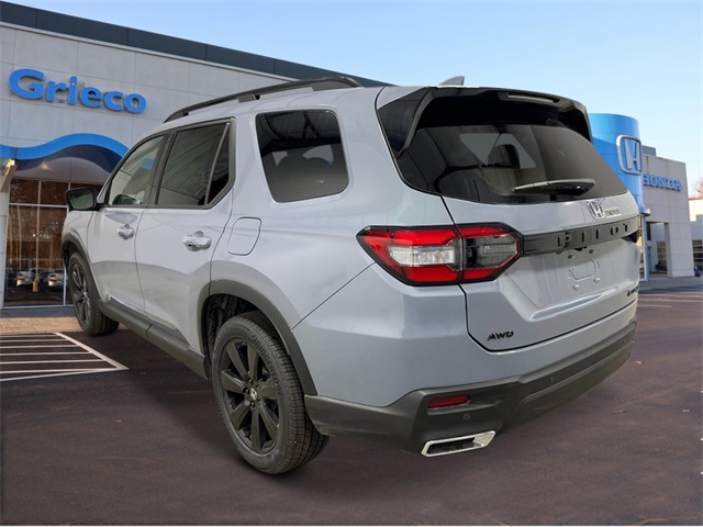 2025 Honda Pilot Black Edition photo 3