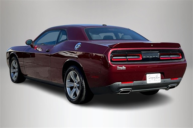 2019 Dodge Challenger SXT photo 4