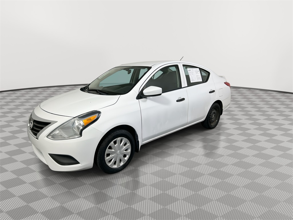 2019 Nissan Versa 1.6 Plus photo 4