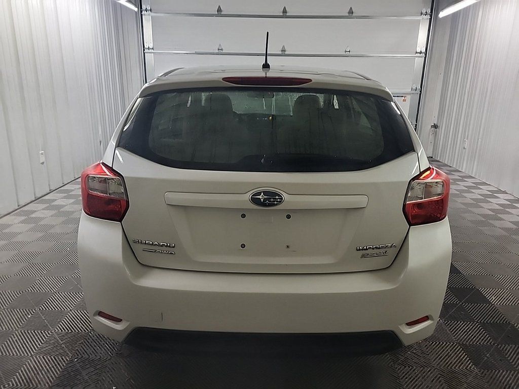 2013 Subaru Impreza 2.0i photo 6